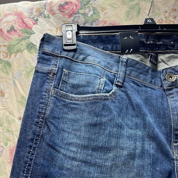 Calvin Klein ultimate boot, cut slim, fit jeans - Picture 7 of 9